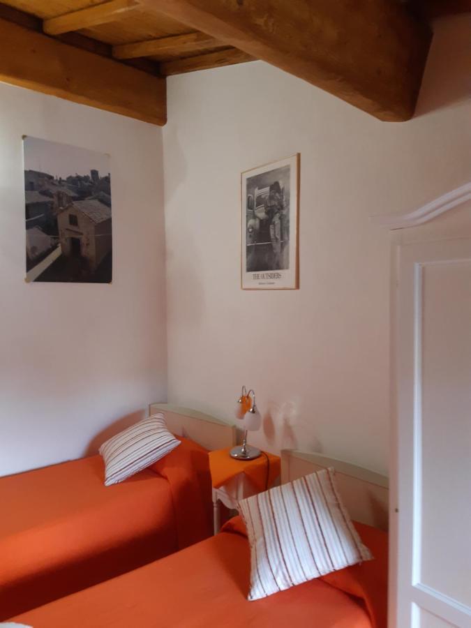 B&B Il Grifo 보마르조 외부 사진